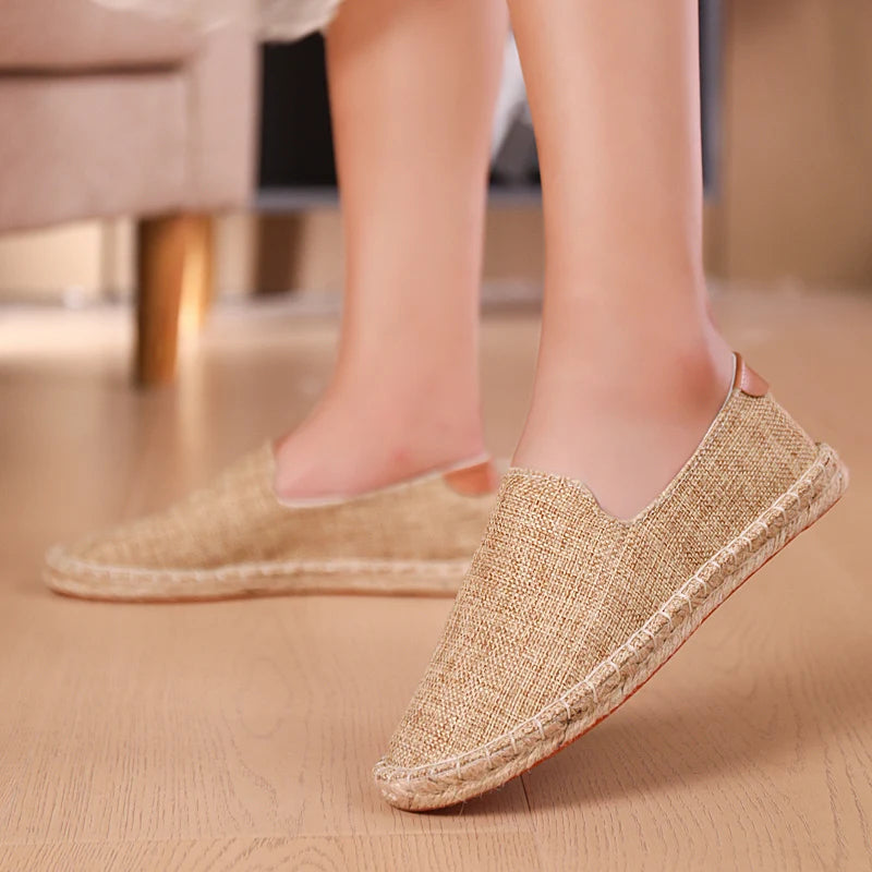 Leveza, conforto e qualidade incomparáveis. A Alpargata Loafer é feita com materiais duráveis, é versátil e elegante, perfeita para qualquer ocasião.