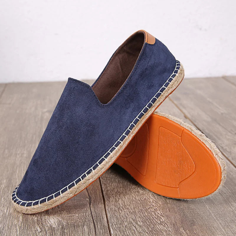 Leveza, conforto e qualidade incomparáveis. A Alpargata Loafer é feita com materiais duráveis, é versátil e elegante, perfeita para qualquer ocasião.