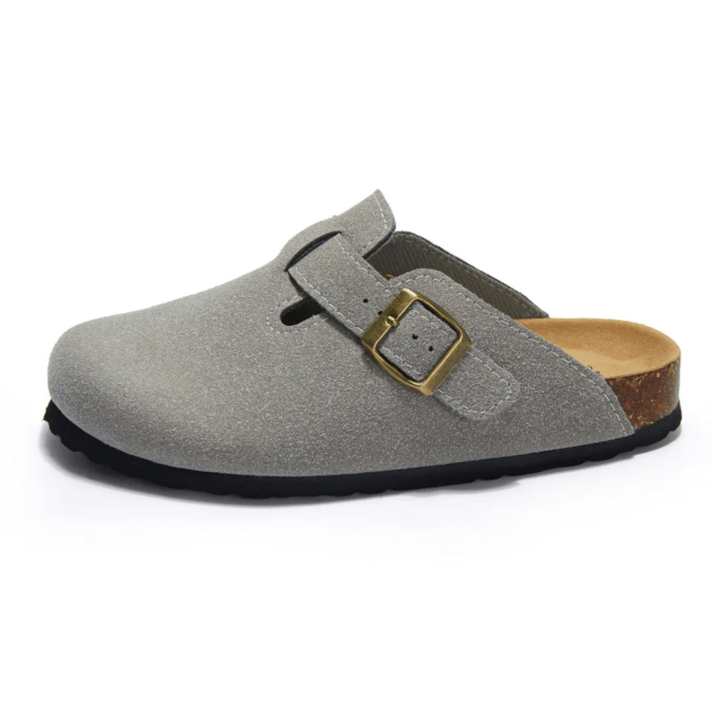 Clog Boston é o modelo campeão de vendas na Europa, oferece versatilidade, conforto extremo e um design lindo, ideal para qualquer ocasião e estilo.