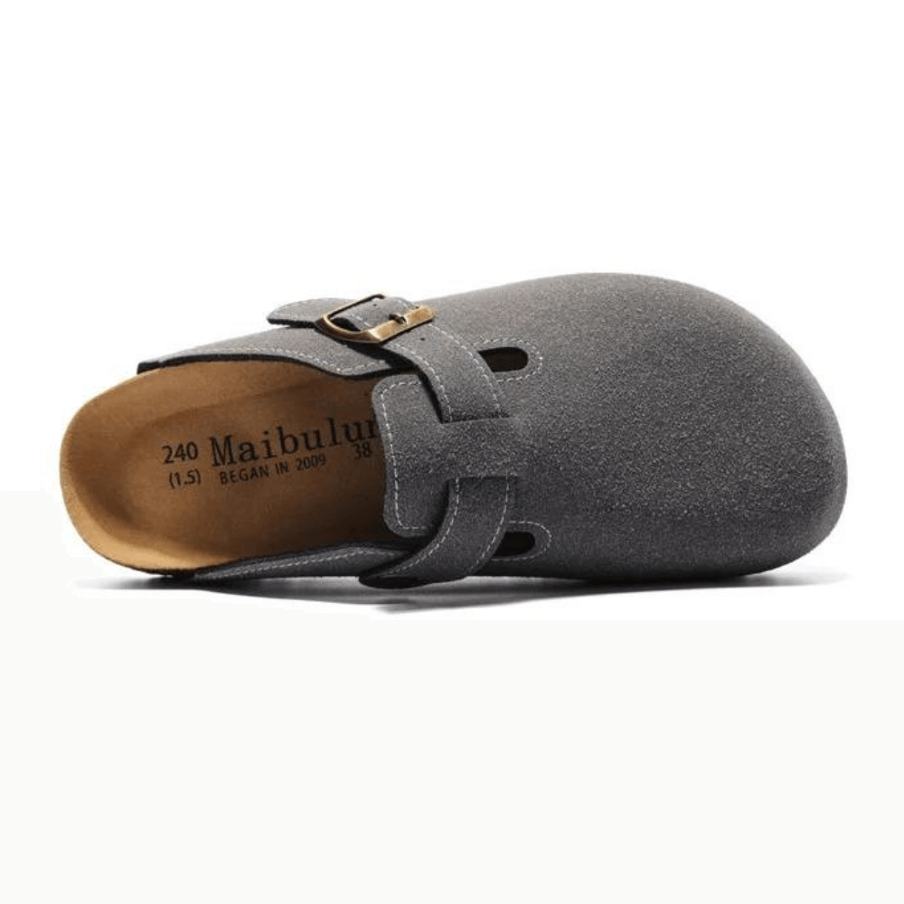 Clog Boston é o modelo campeão de vendas na Europa, oferece versatilidade, conforto extremo e um design lindo, ideal para qualquer ocasião e estilo.