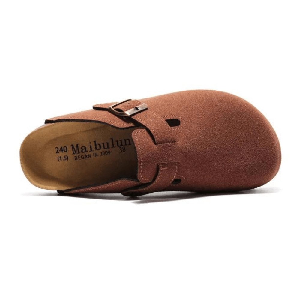 Clog Boston é o modelo campeão de vendas na Europa, oferece versatilidade, conforto extremo e um design lindo, ideal para qualquer ocasião e estilo.