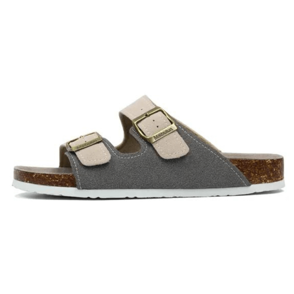 Sandália Birken Camurça, conforto excepcional com design europeu, unindo elegância atemporal e leveza. Perfeita para um estilo sofisticado e moderno.