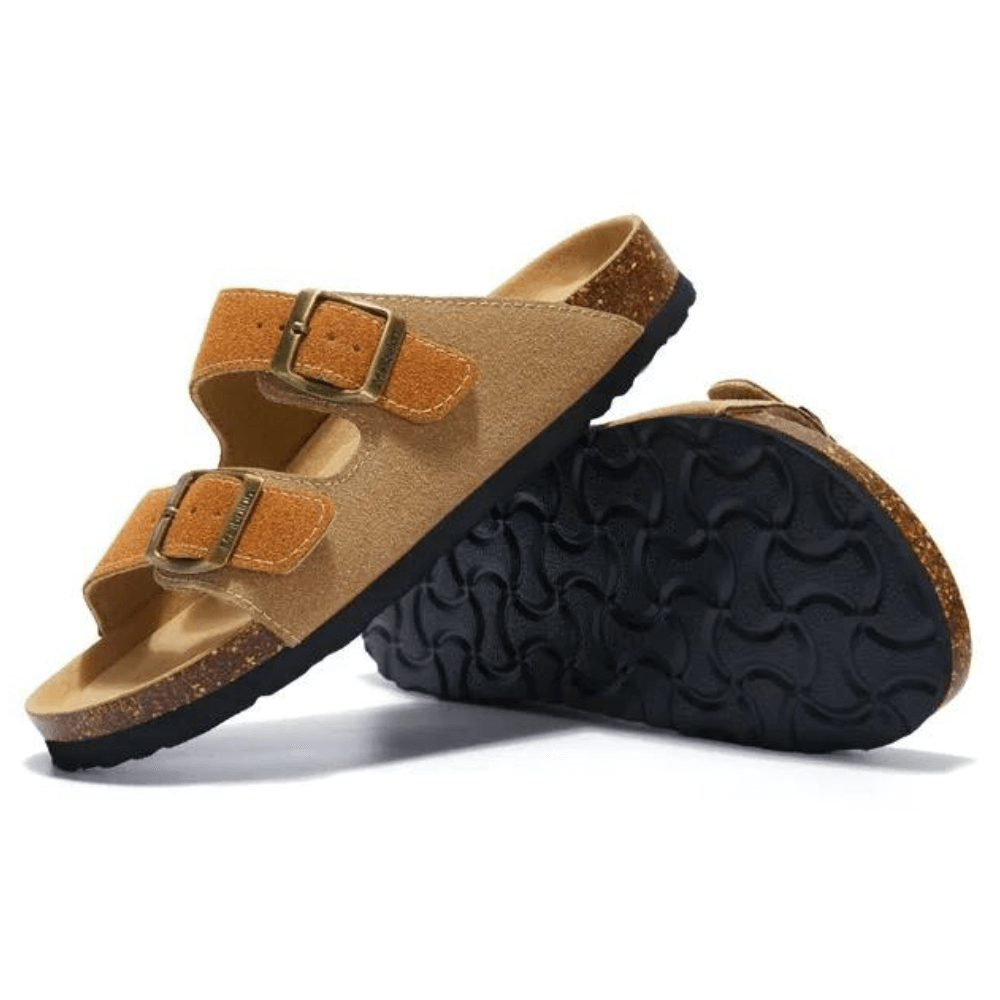 Sandália Birken Camurça, conforto excepcional com design europeu, unindo elegância atemporal e leveza. Perfeita para um estilo sofisticado e moderno.