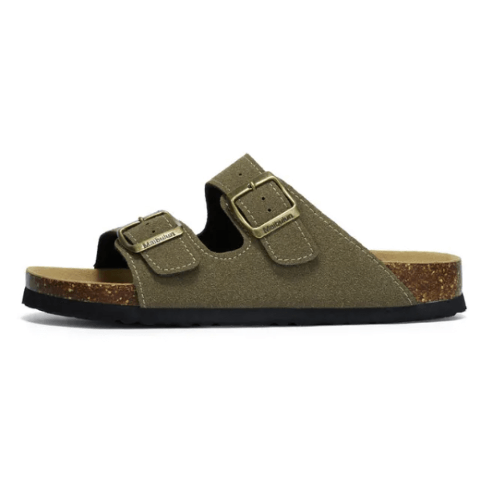 Sandália Birken Maibulun. Estilo, leveza, conforto e classe. Produto de altíssima qualidade, ótima para o verão, para passear, trabalhar, para o dia e para a noite. Feita de camurça na cor verde musgo militar.