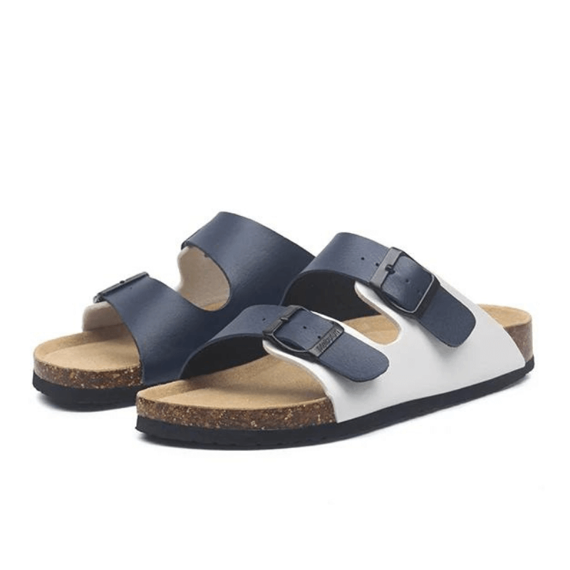 Sandália Birken Maibulun. Estilo, leveza, conforto e classe. Produto de altíssima qualidade, ótima para o verão, para passear, trabalhar, para o dia e para a noite. Feita de couro. Papete linda, cor branco e azul.