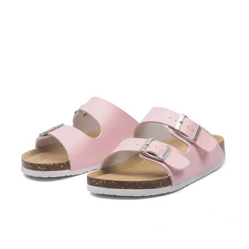 Sandália Birken Couro, conforto excepcional com design europeu, unindo elegância atemporal e leveza. Perfeita para um estilo sofisticado e moderno.